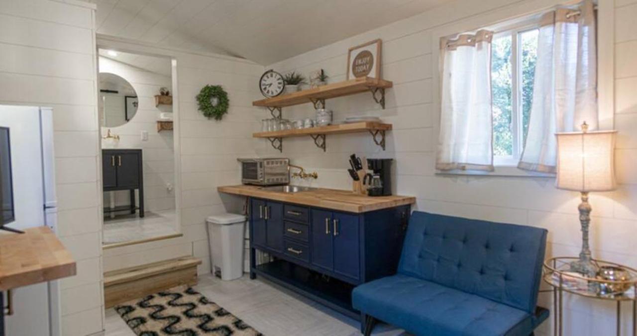 Columbus First Tiny House Amenities & Charm Villa Exterior photo